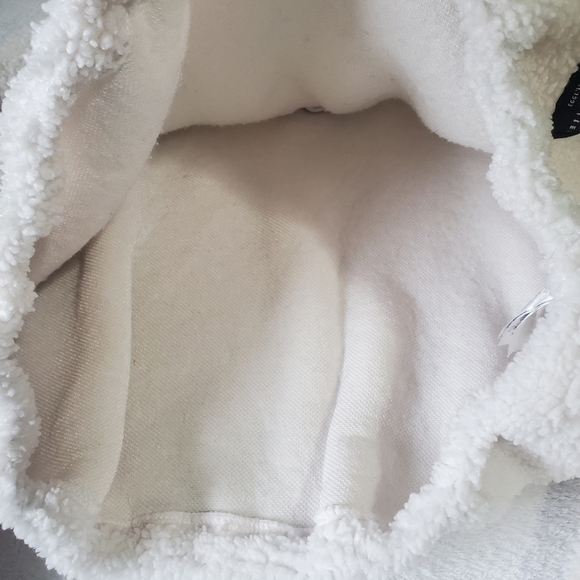 H&M White Teddy Sherpa Pullover Drawstring Quarter zip Swea… - Picture 7 of 11